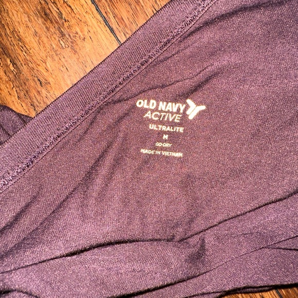 Old navy Ultra lite tank - Picture 3 of 3